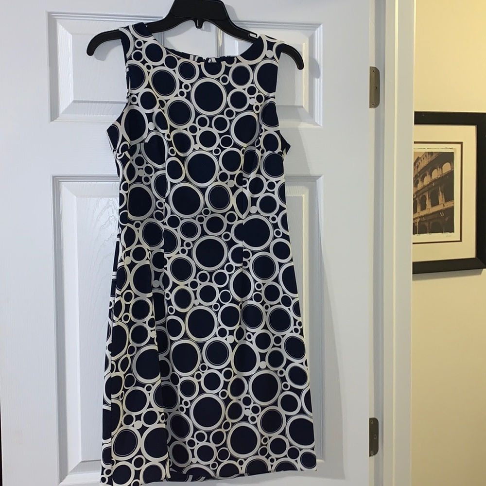 AGB Dress size 6 blue and cream